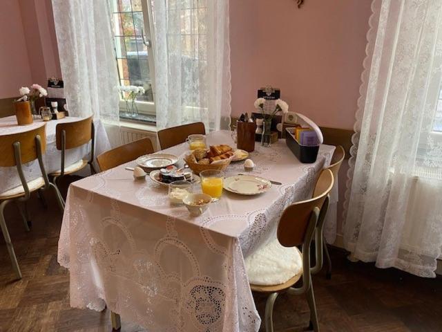 Bed and Breakfast Blief Bie De Mam Echt Екстер'єр фото